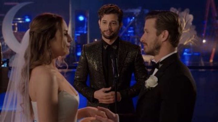 Do fallon and liam get married?