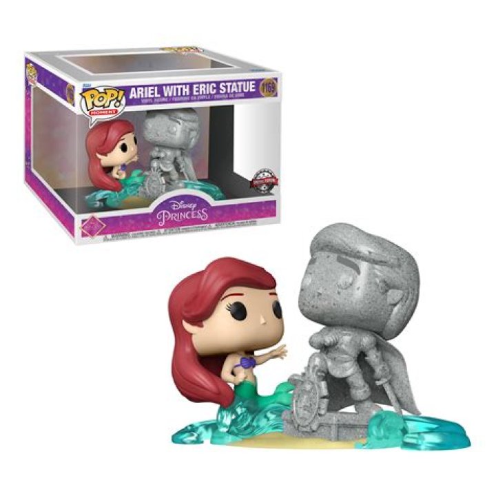 Does ariel have a mom?