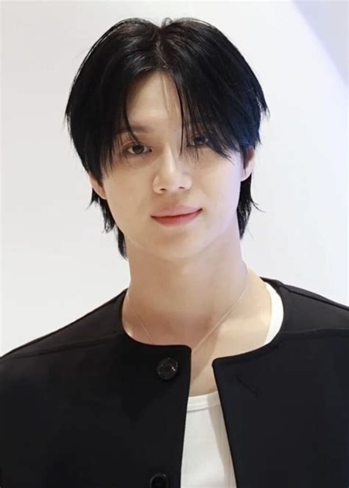 How old is taemin?