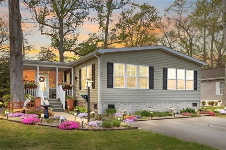 What is considered a mobile home?
