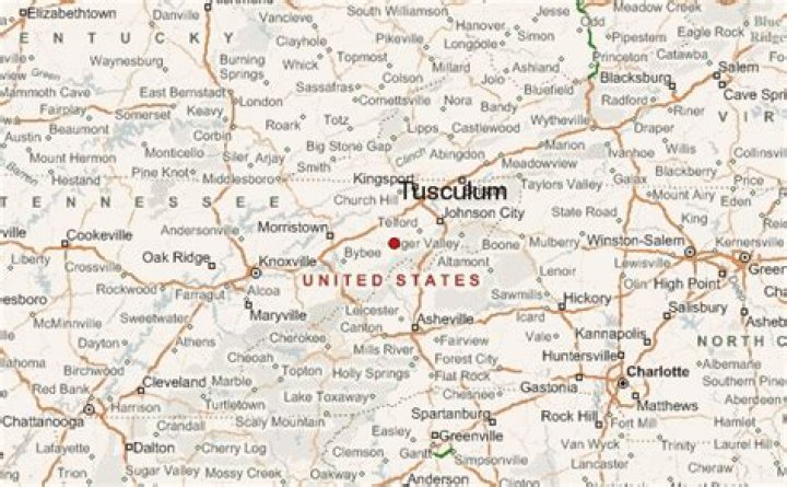 Where is tusculum university located?
