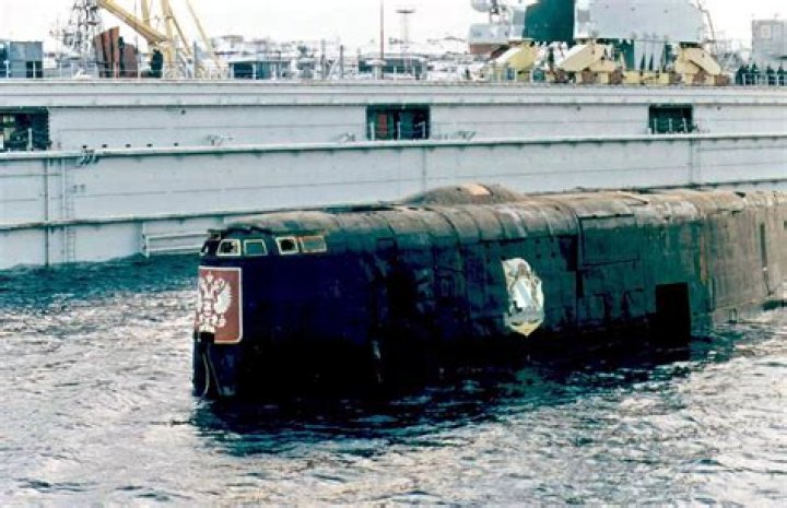 Why did the kursk sink?